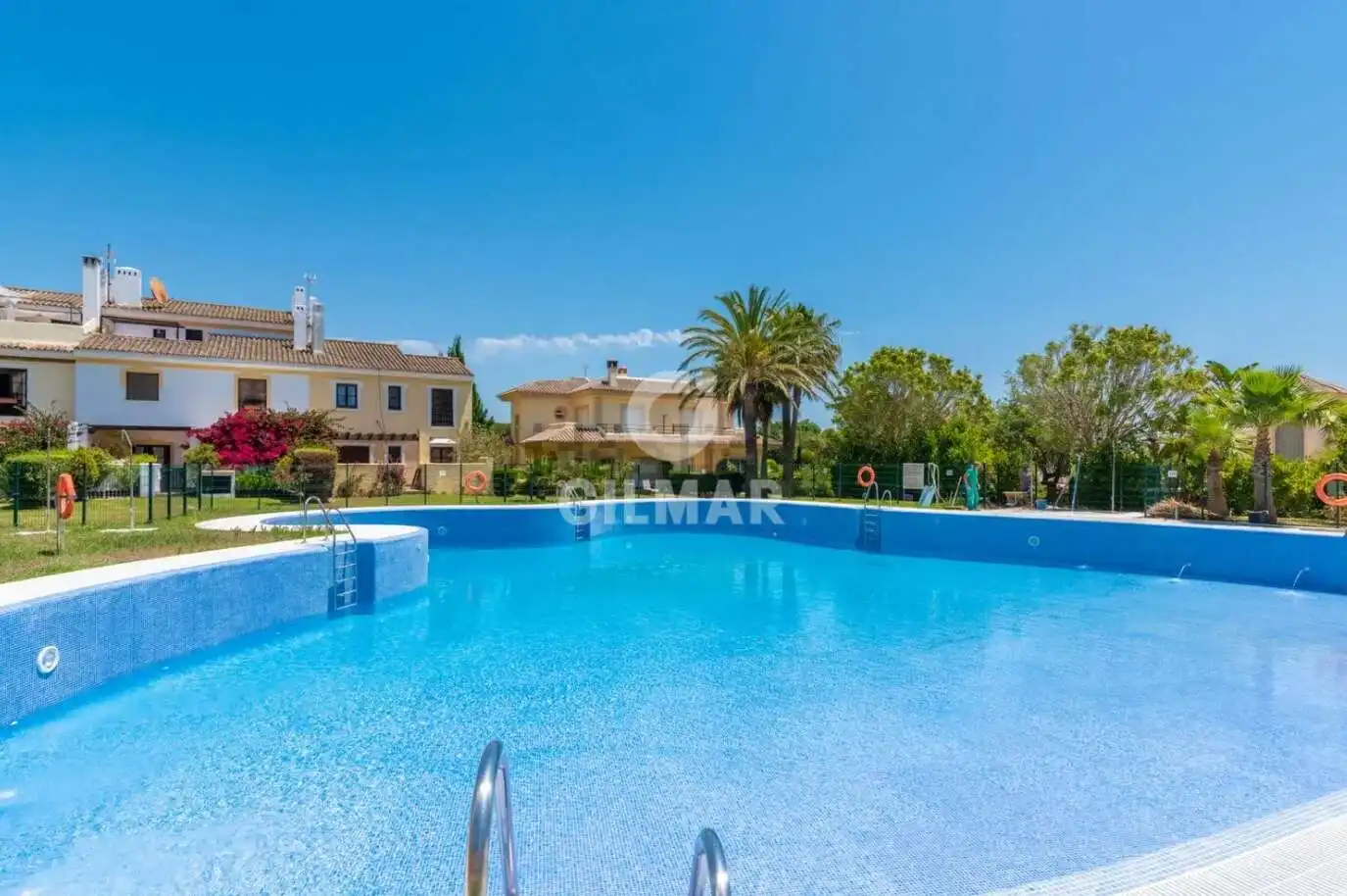 Piscina de Dúplex en venda en Sotogrande amb Calefacció, Traster i Piscina
