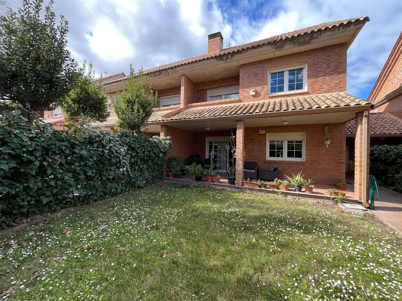 Jardín de Casa adosada en venta en Zaragoza con Aire acondicionado, Calefacción y Jardín privado