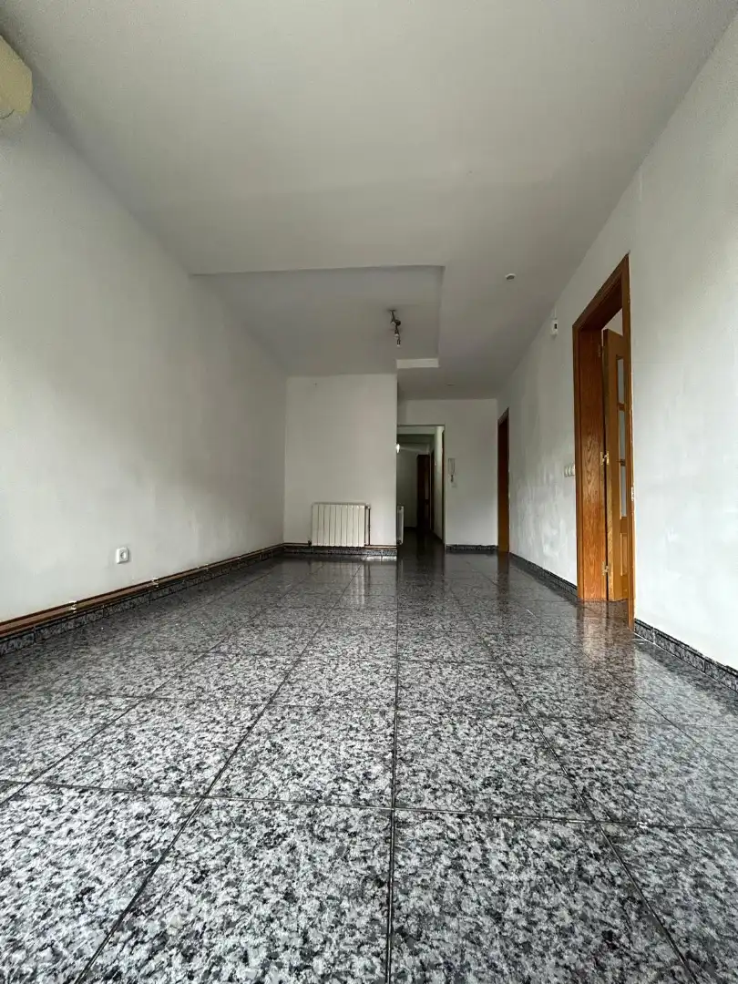 Piso en venta en Santa Coloma de Gramenet con Aire acondicionado, Calefacción y Internet