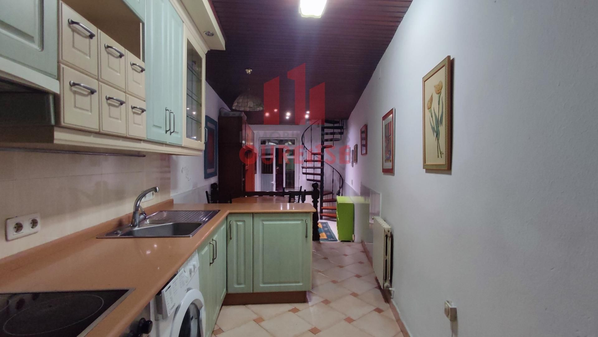 House or chalet to rent in As Lagoas