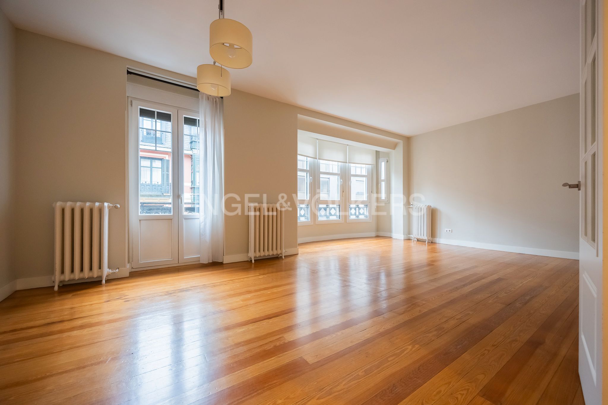 Exterior view of Apartment to rent in Bilbao   with Heating, Storage room and Balcony