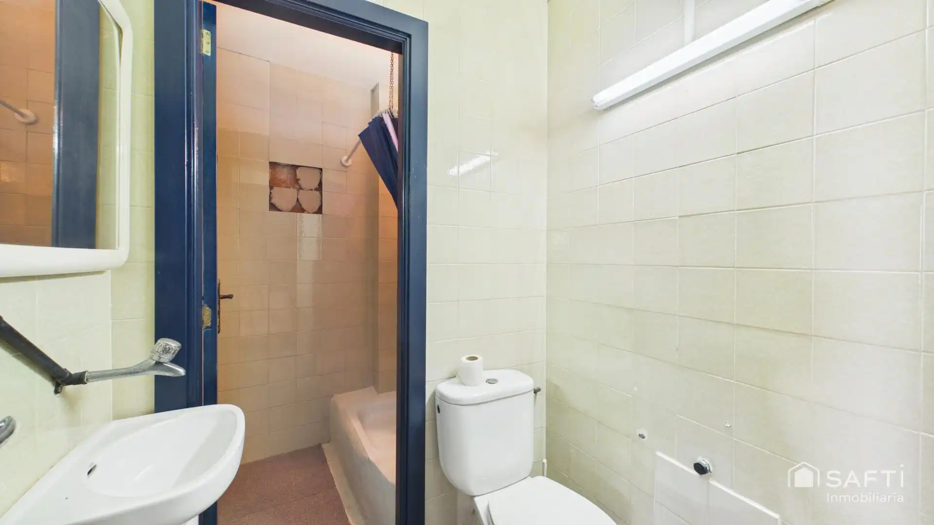 Baño de Local en venta en Calvià con Aire acondicionado