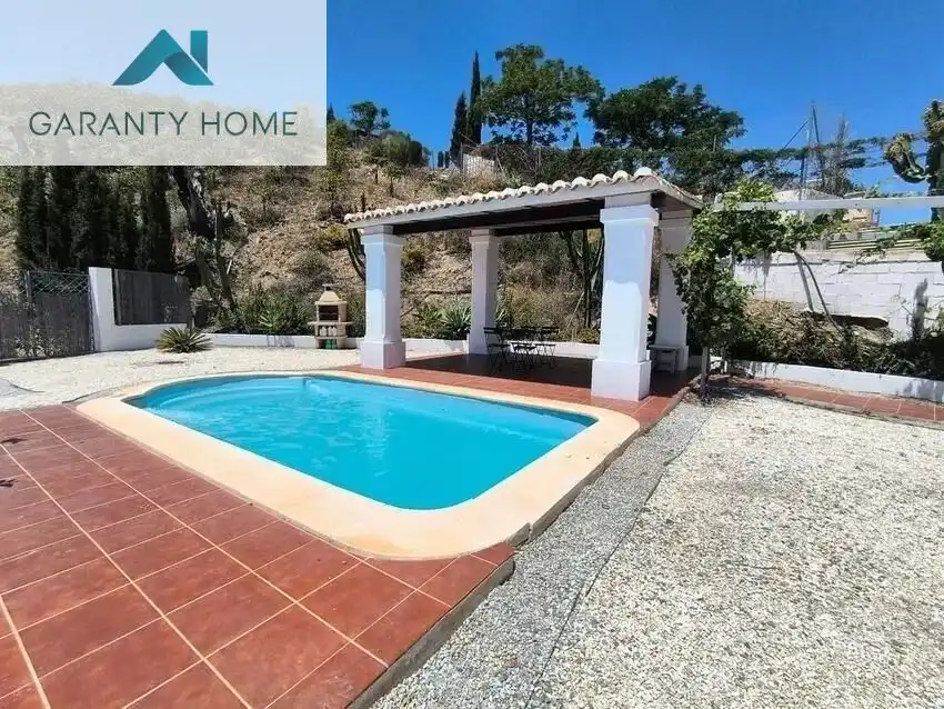Vista exterior de Finca rústica en venda en Rincón de la Victoria amb Terrassa, Piscina i Moblat