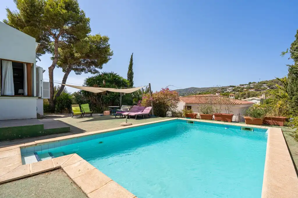Villa avec piscine à vendre à Portals Nous