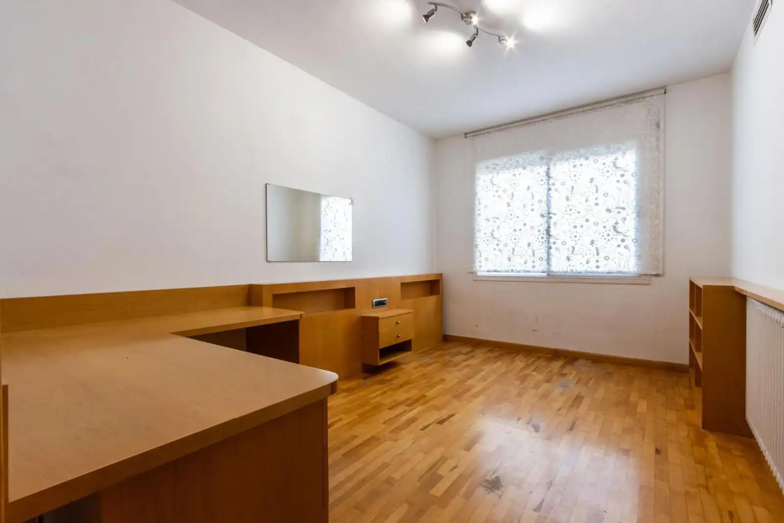 Habitación de Dúplex en venta en Sabadell con Aire acondicionado, Calefacción y Terraza