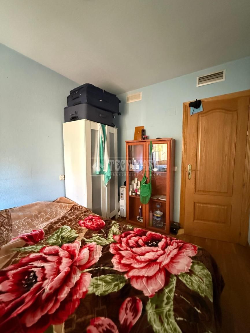 Bedroom of Flat for sale in  Madrid Capital  with Air Conditioner, Heating and Parquet flooring