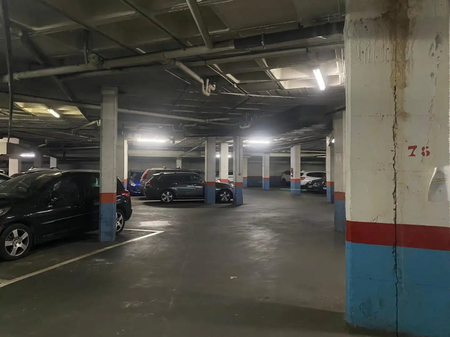 Einzelparkplatz zum Verkauf in Carrer de la Indústria 287, imagen 4