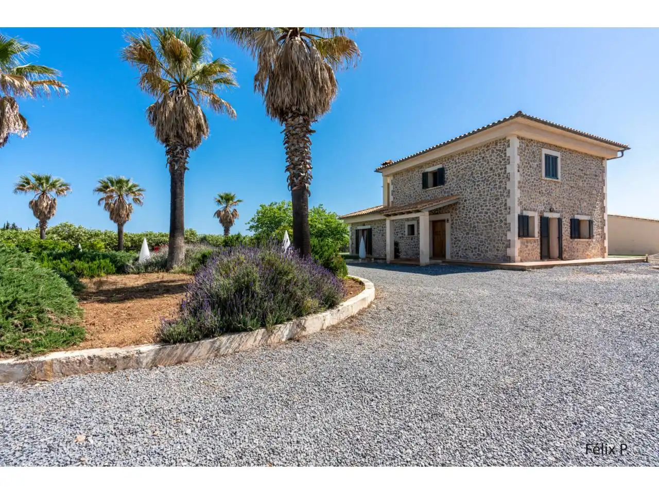 Vista exterior de Finca rústica en venda en Muro amb Aire condicionat, Jardí privat i Terrassa