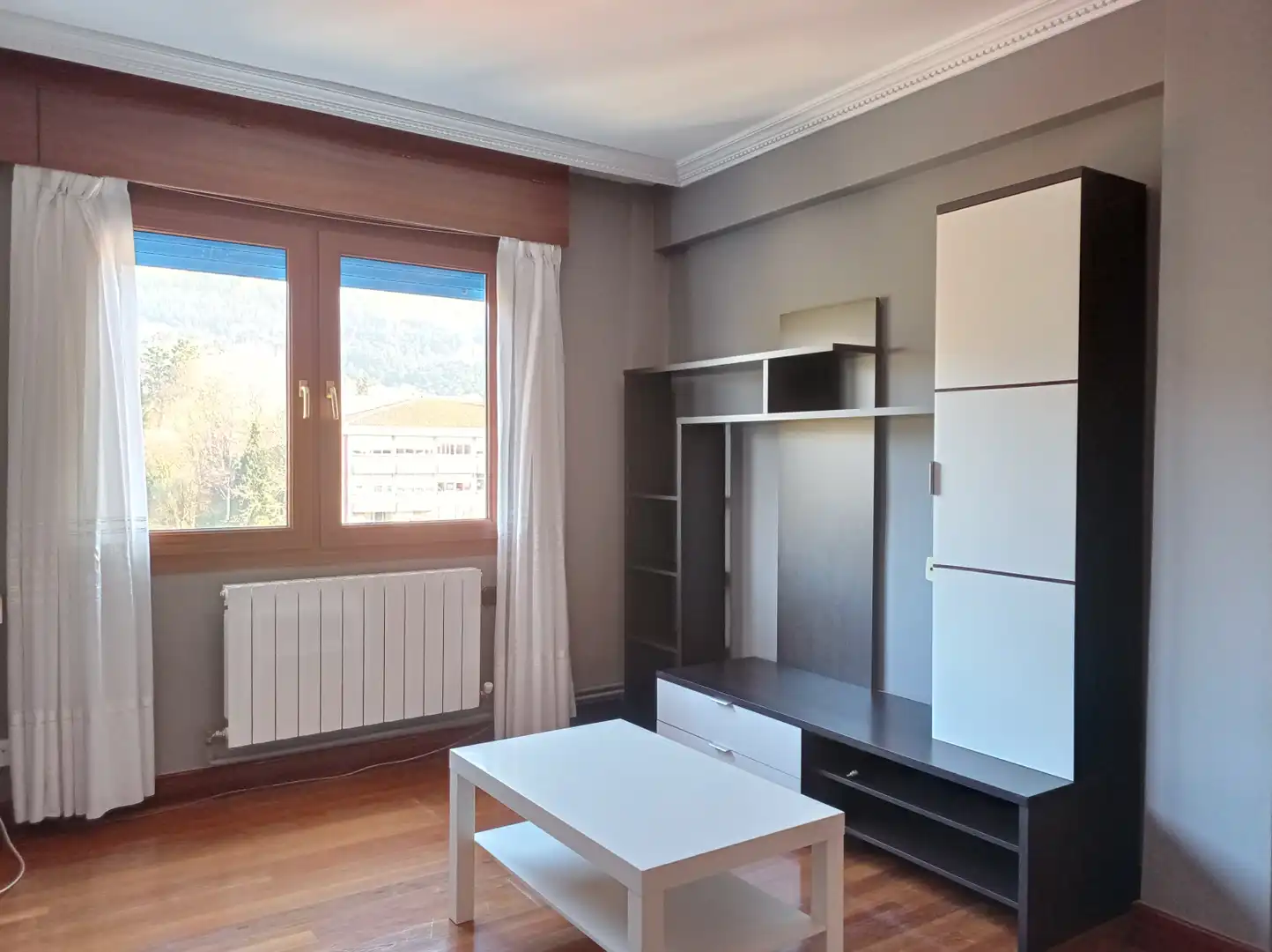Living room of Flat for sale in Etxebarri  with Heating, Terrace and Storage room