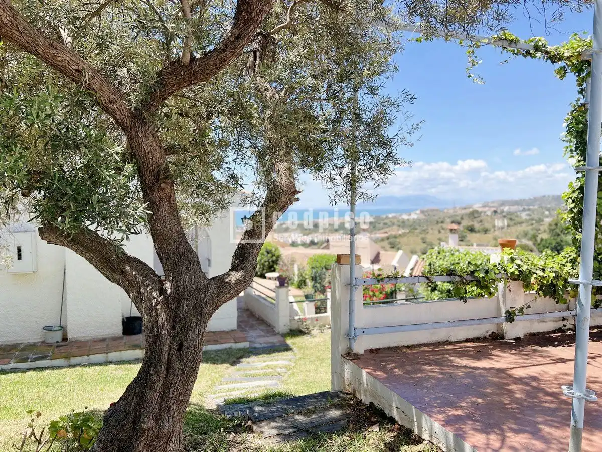 Vista exterior de Casa o chalet en venta en Vélez-Málaga