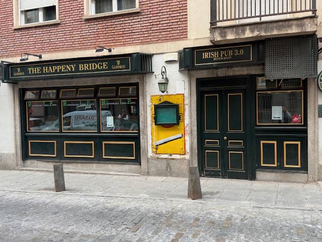 Local comercial en Alquiler en Calle de Eduardo Marquina en Centro