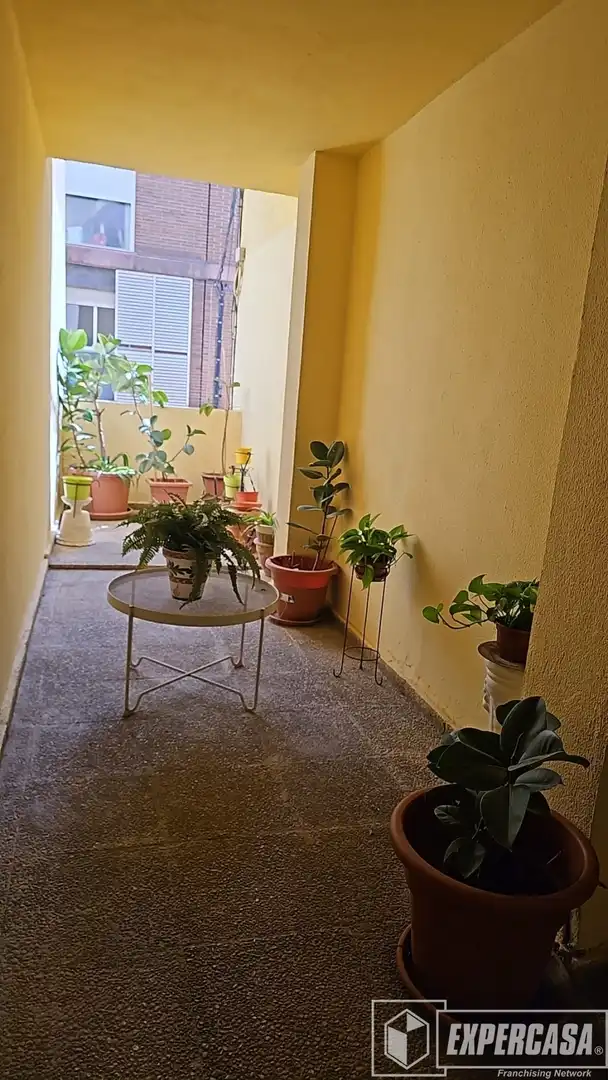 Balcony of Apartments for sale in Silla  with Air Conditioner