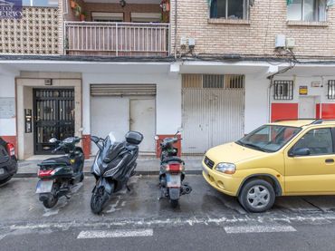 Local comercial en venda a Calle Calle Asturias 29