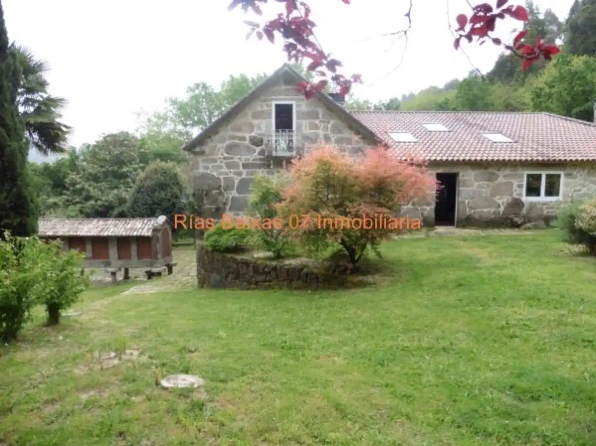 Casa con terraza en venta en Gondomar, imagen 3