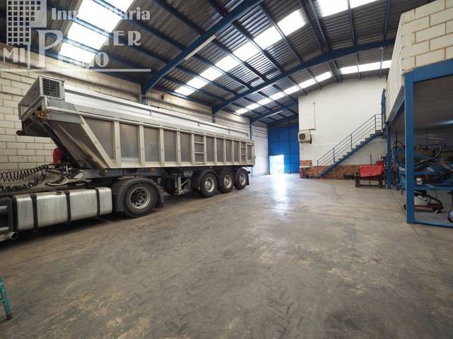 Nave industrial en Alquiler en Tomelloso