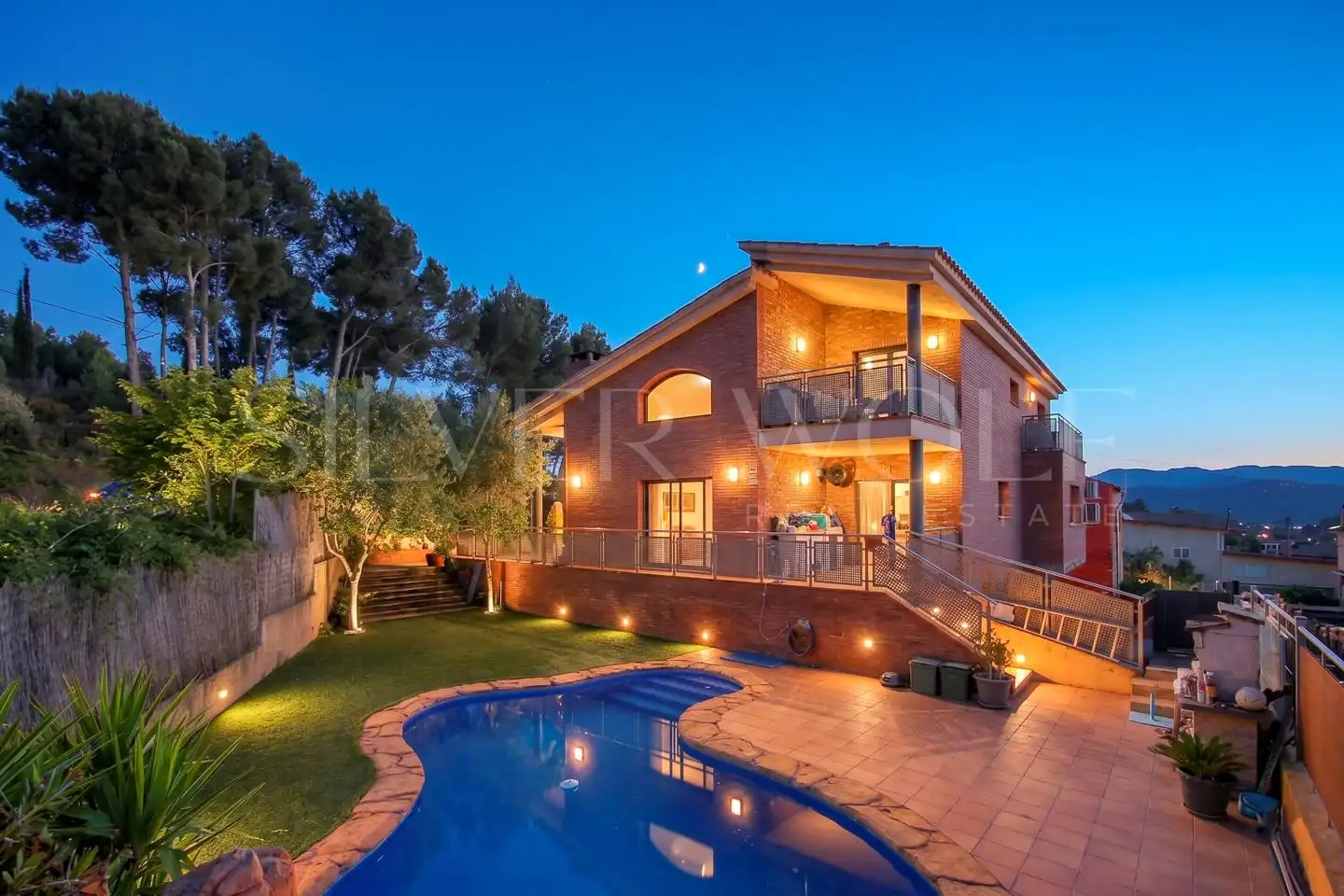 Vista exterior de Casa o xalet en venda en Castellbisbal amb Aire condicionat, Calefacció i Jardí privat