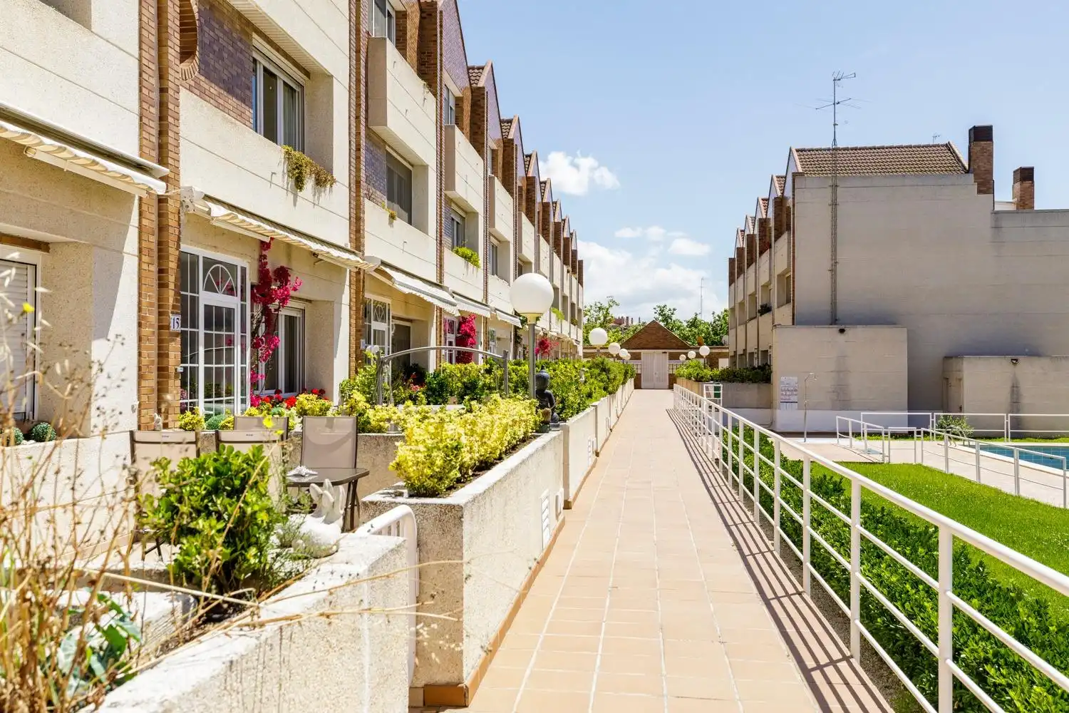 Exterior view of Detached homes for sale in Zaragoza  with Heating, Private garden and Terrace