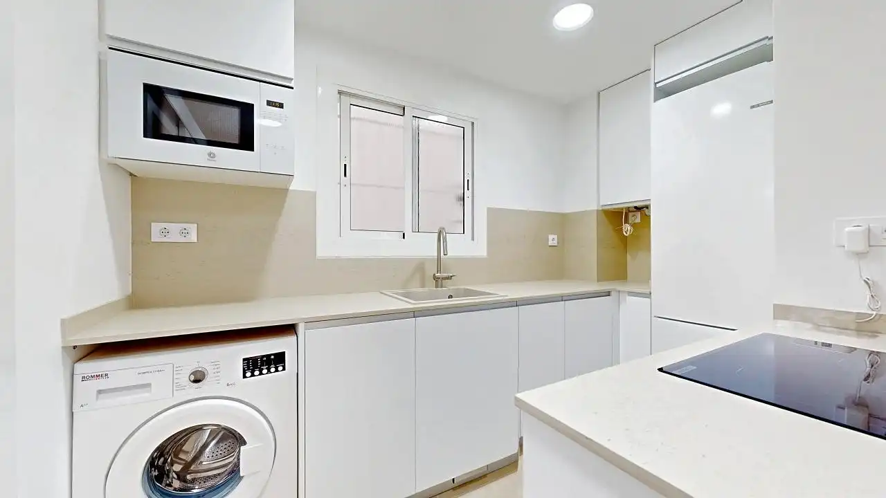 Flat with terrace for sale in Calle BAC DE RODA, imagen 16