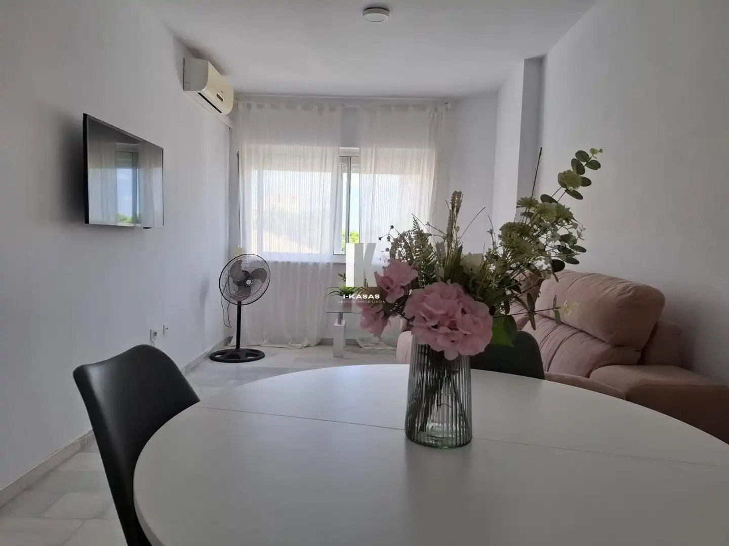 Apartamento con ascensor en alquiler en INGENIERO ANGEL MAYO, imagen 7