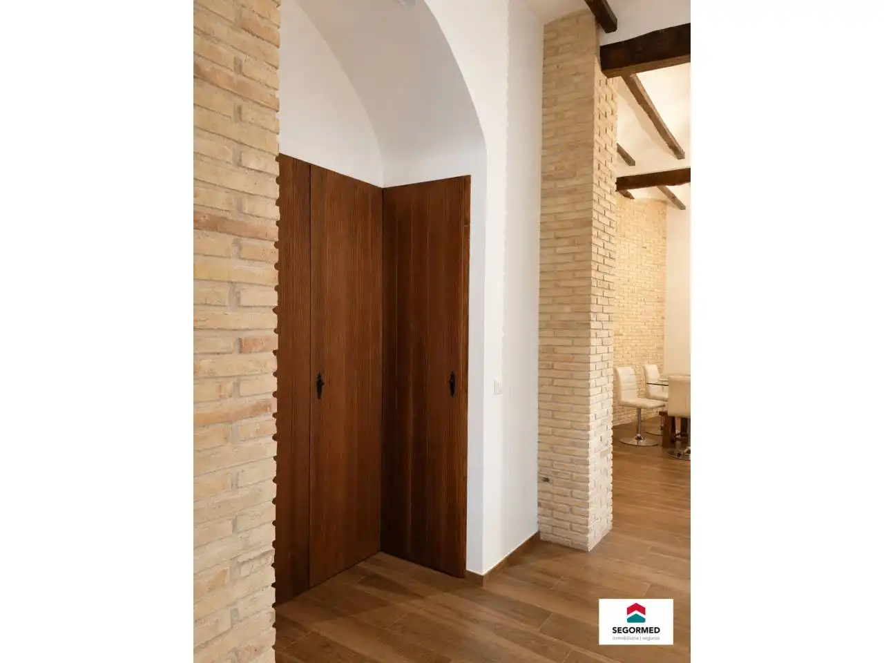 Wohnung zum Verkauf in Navajas mit Klimaanlage und Terrasse