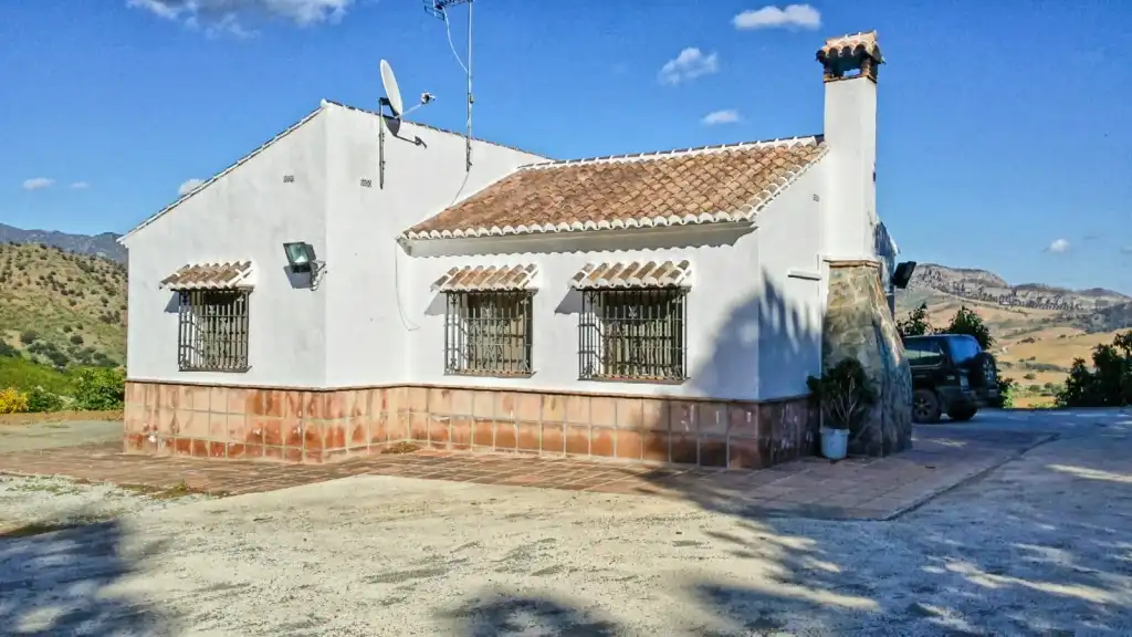 Casa rústica amb piscina en venda a Casarabonela, imagen 24