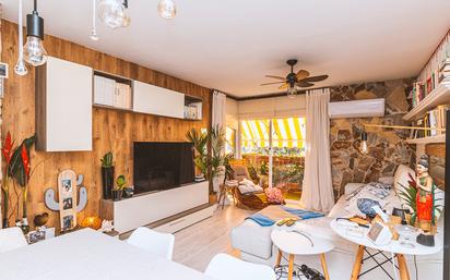 Living room of Flat for sale in Sant Pol de Mar  with Air Conditioner, Heating and Terrace