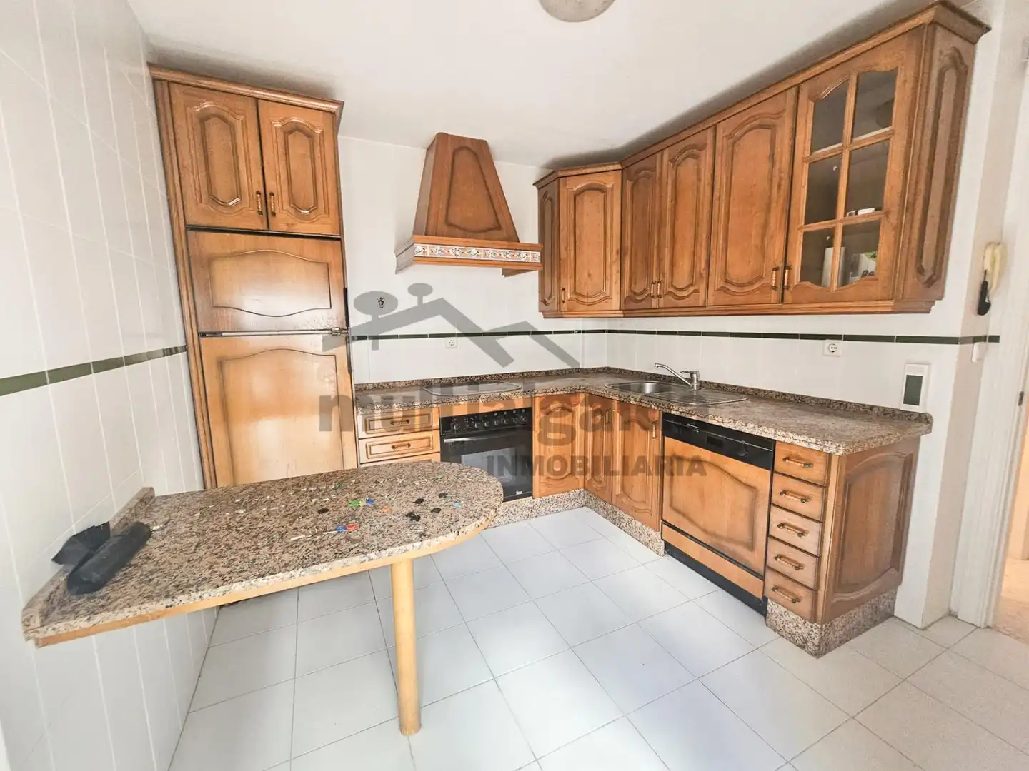 Cocina de Casa adosada en venta en Sanlúcar de Barrameda con Terraza y Trastero