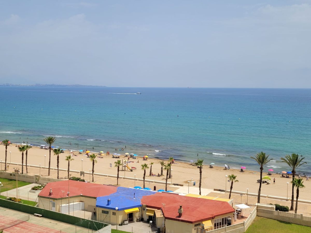 Dormitori de Apartament en venda en Alicante / Alacant amb Aire condicionat, Calefacció i Jardí privat