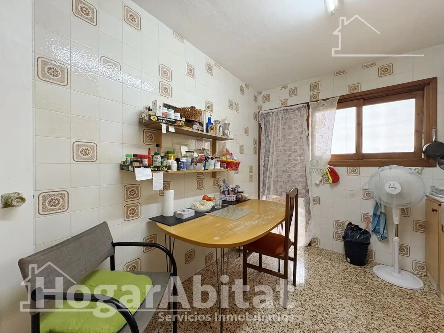 Cuina de Pis en venda en Tavernes de la Valldigna amb Balcó