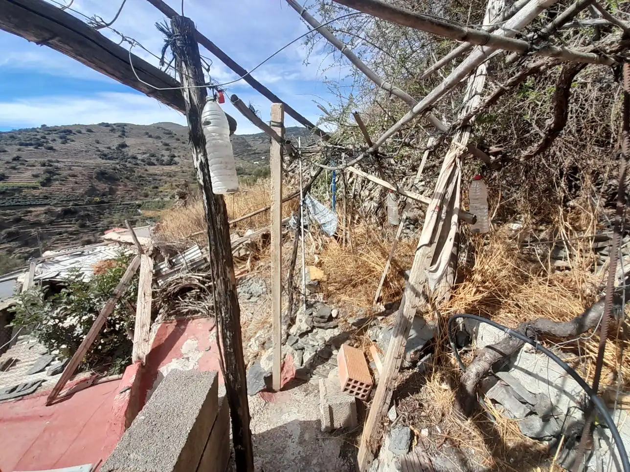 Finca rústica en venta en Ohanes con Jardín privado, Terraza y Amueblado