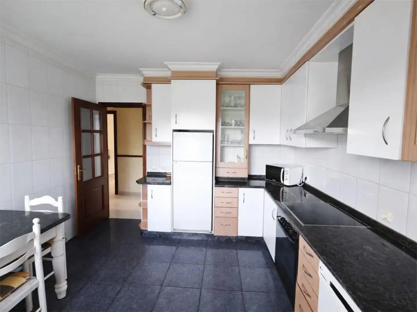 Kitchen of Flat for sale in Boqueixón  with Private garden, Storage room and Furnished