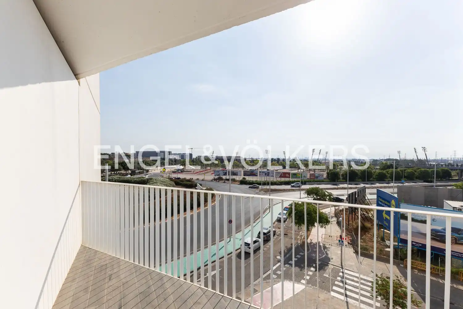 Balcony of Flat for rent in Torrent  with Air Conditioner, Heating and Parquet flooring