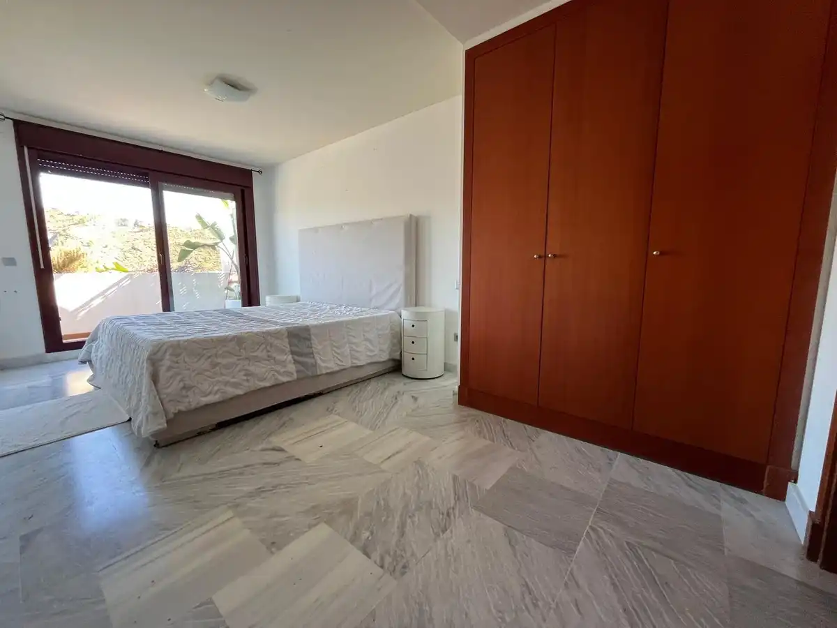Apartamento con piscina en venta en Los Flamingos, imagen 12