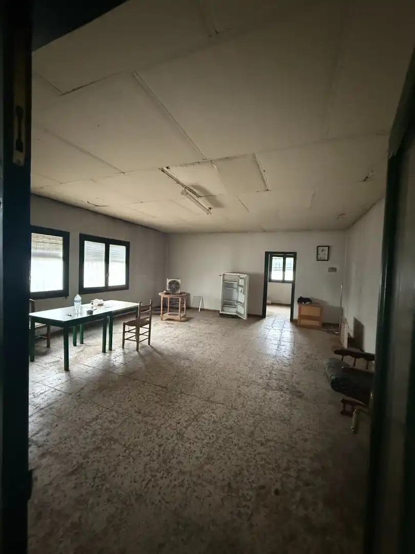 Nave industrial en venta en Casas de Haro con Alarma