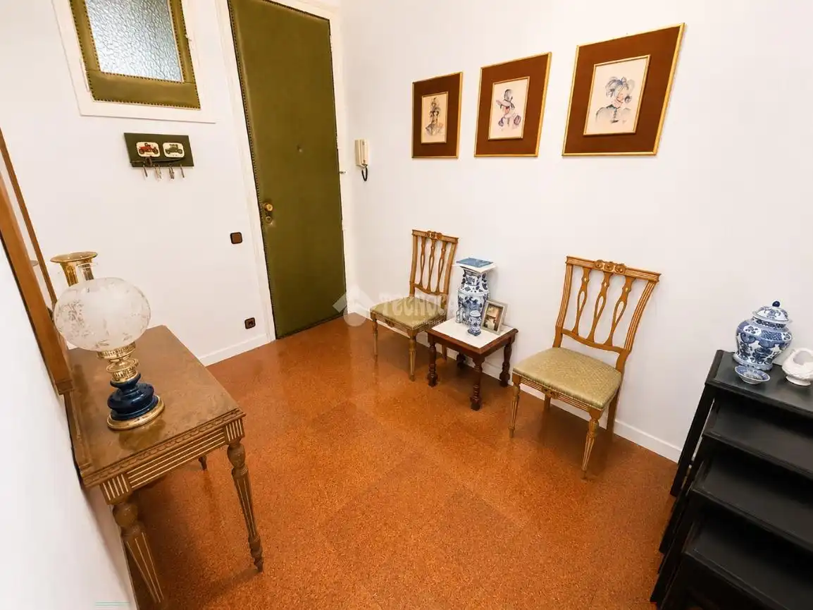 Piso en venta en Barcelona con Calefacción y Terraza