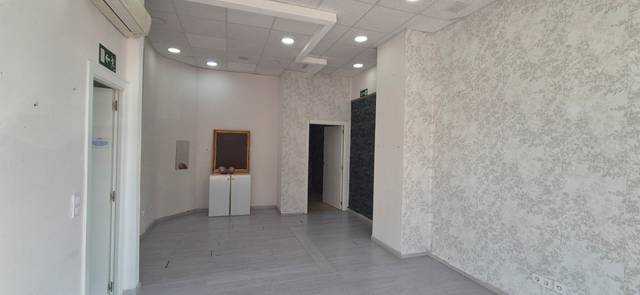 Local comercial en Alquiler en Calle Juan Ramón Jiménez en Malilla