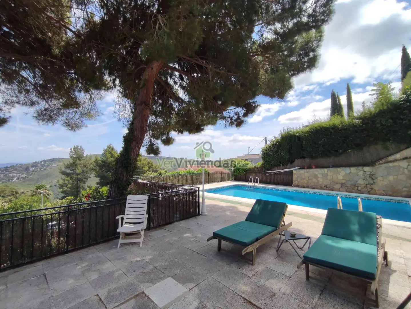 Piscina de Casa o chalet en venta en Vallirana con Calefacción, Jardín privado y Terraza