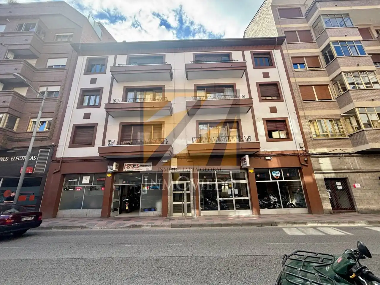 Piso en venta en Calle Ramón y Cajal, La Villa - Bazuelo