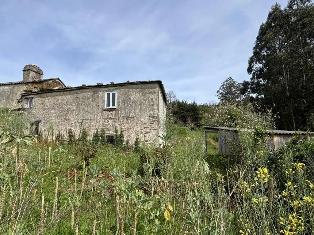 Vista exterior de Casa o xalet en venda en Ortigueira amb Jardí privat i Balcó