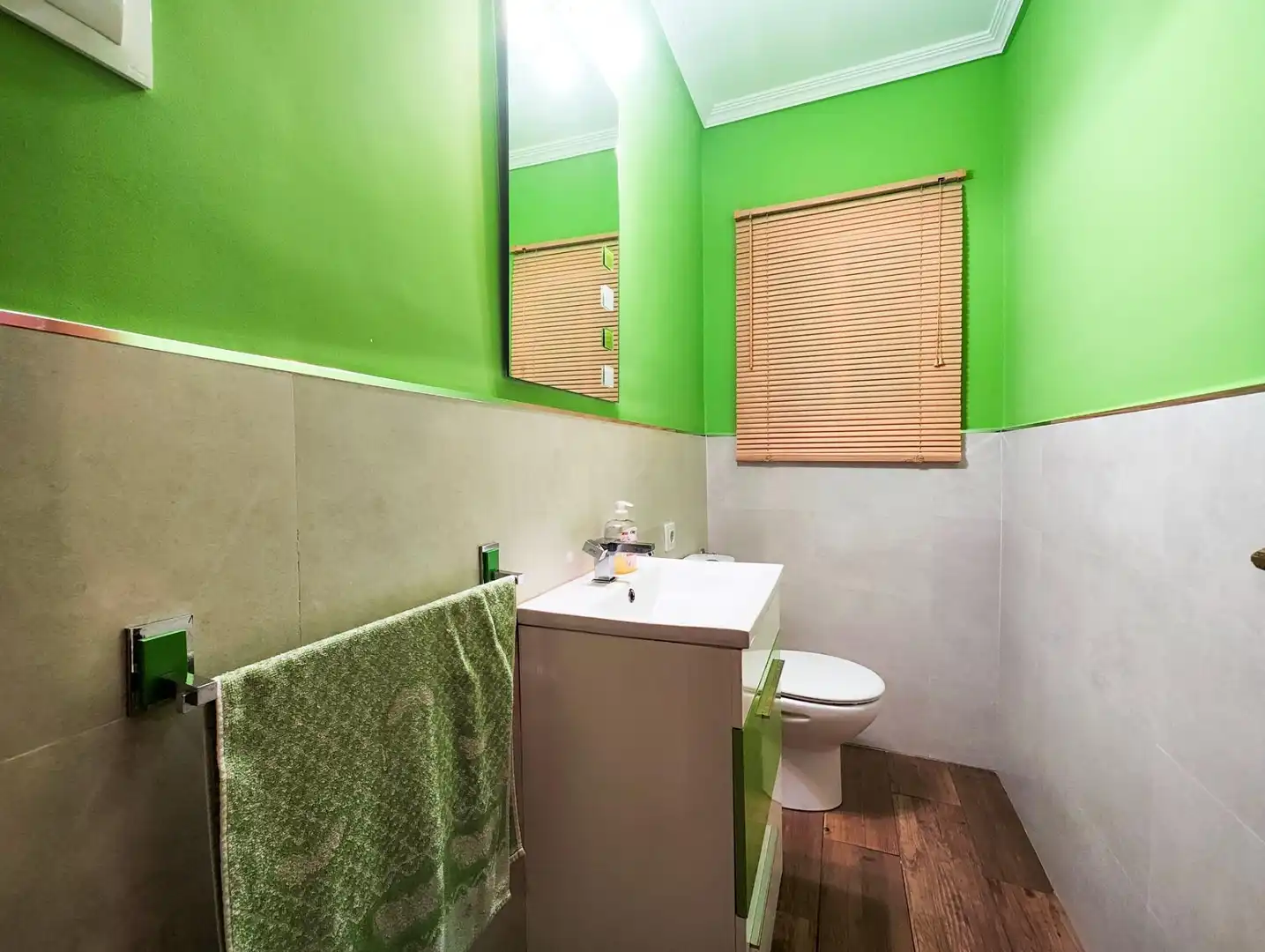 Bany de Pis en venda en Puertollano amb Aire condicionat, Parquet i Moblat