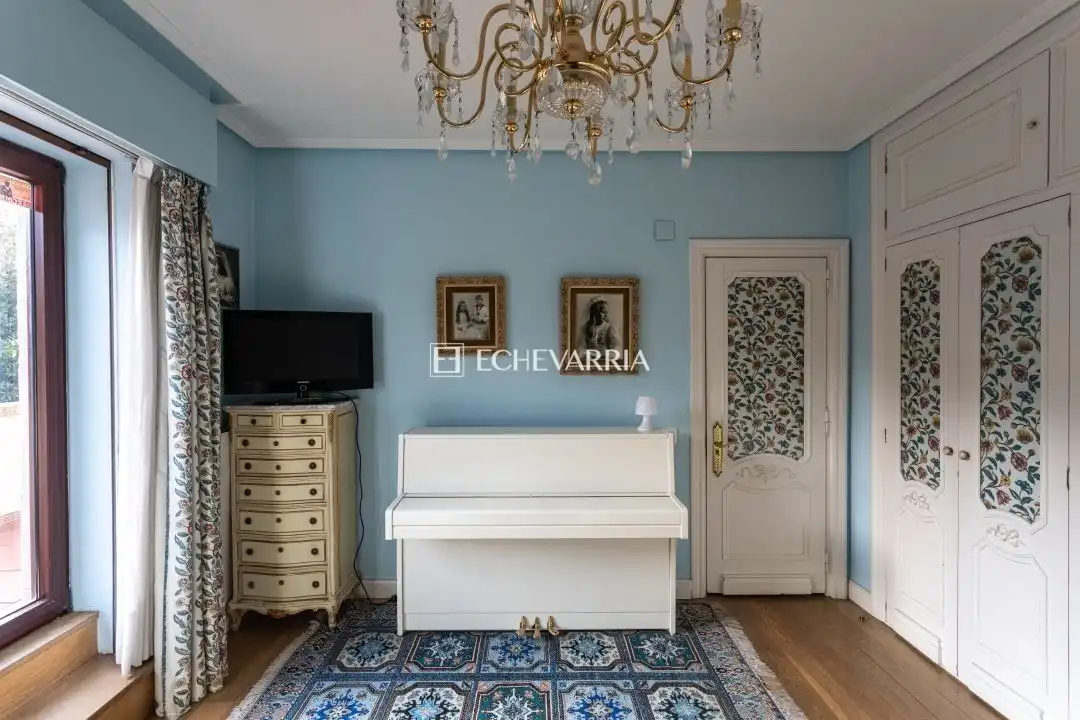 Living room of Flat for sale in Getxo   with Heating, Private garden and Terrace