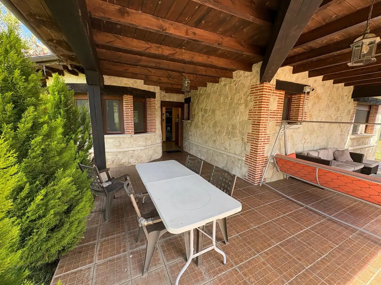 Terrassa de Casa o xalet en venda en Laguna de Duero amb Calefacció, Jardí privat i Traster