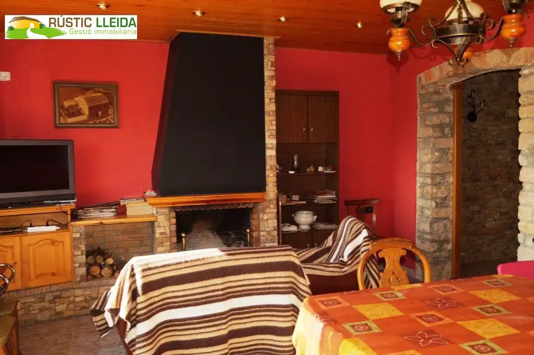 Casa con jardín en venta en Santa Coloma de Queralt, imagen 4