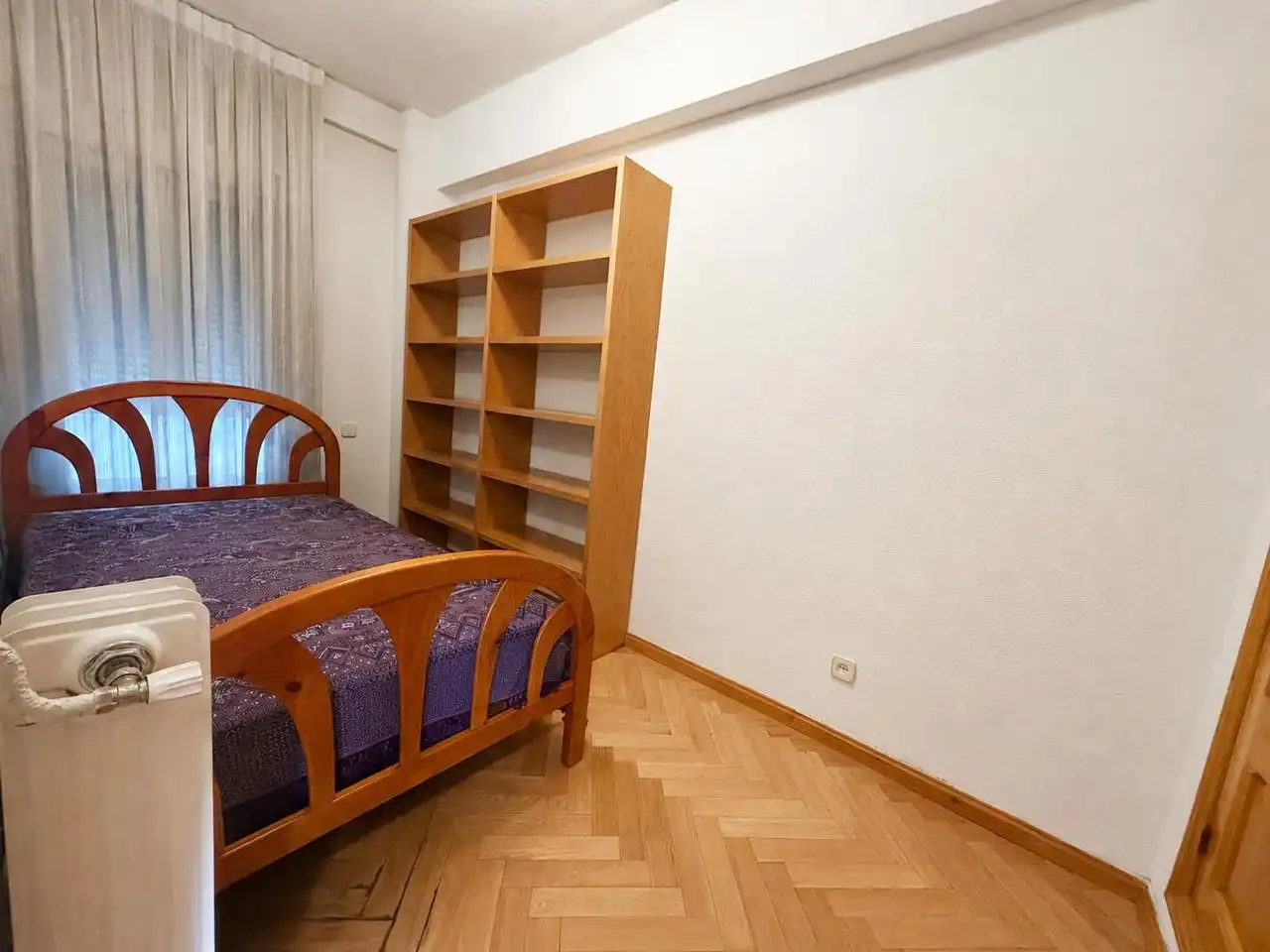 Habitación de Piso en venta en Madrid con Calefacción, Parquet y Terraza