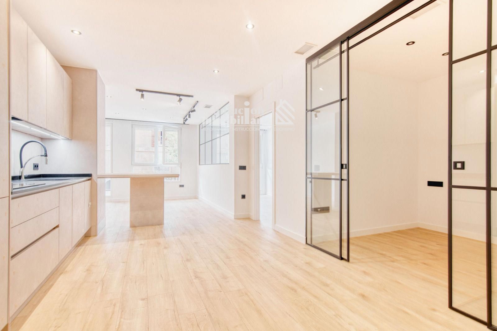 Attic for rent in Salamanca Capital  with Air Conditioner, Heating and Furnished