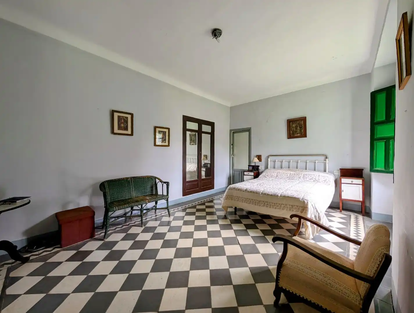 Dormitori de Casa o xalet en venda en Loja amb Aire condicionat, Calefacció i Jardí privat