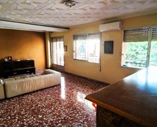 Sala d'estar de Planta baixa en venda en San Vicente del Raspeig / Sant Vicent del Raspeig amb Aire condicionat, Terrassa i Balcó