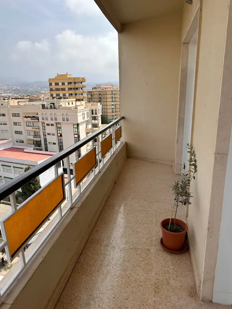 Terrassa de Pis de lloguer en Motril amb Calefacció, Terrassa i Moblat