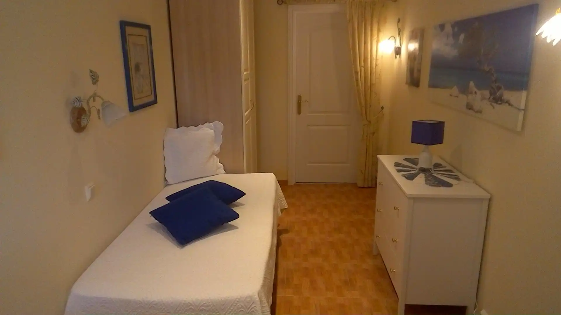 Habitación de Casa o chalet en venta en L'Alfàs del Pi con Aire acondicionado, Jardín privado y Terraza