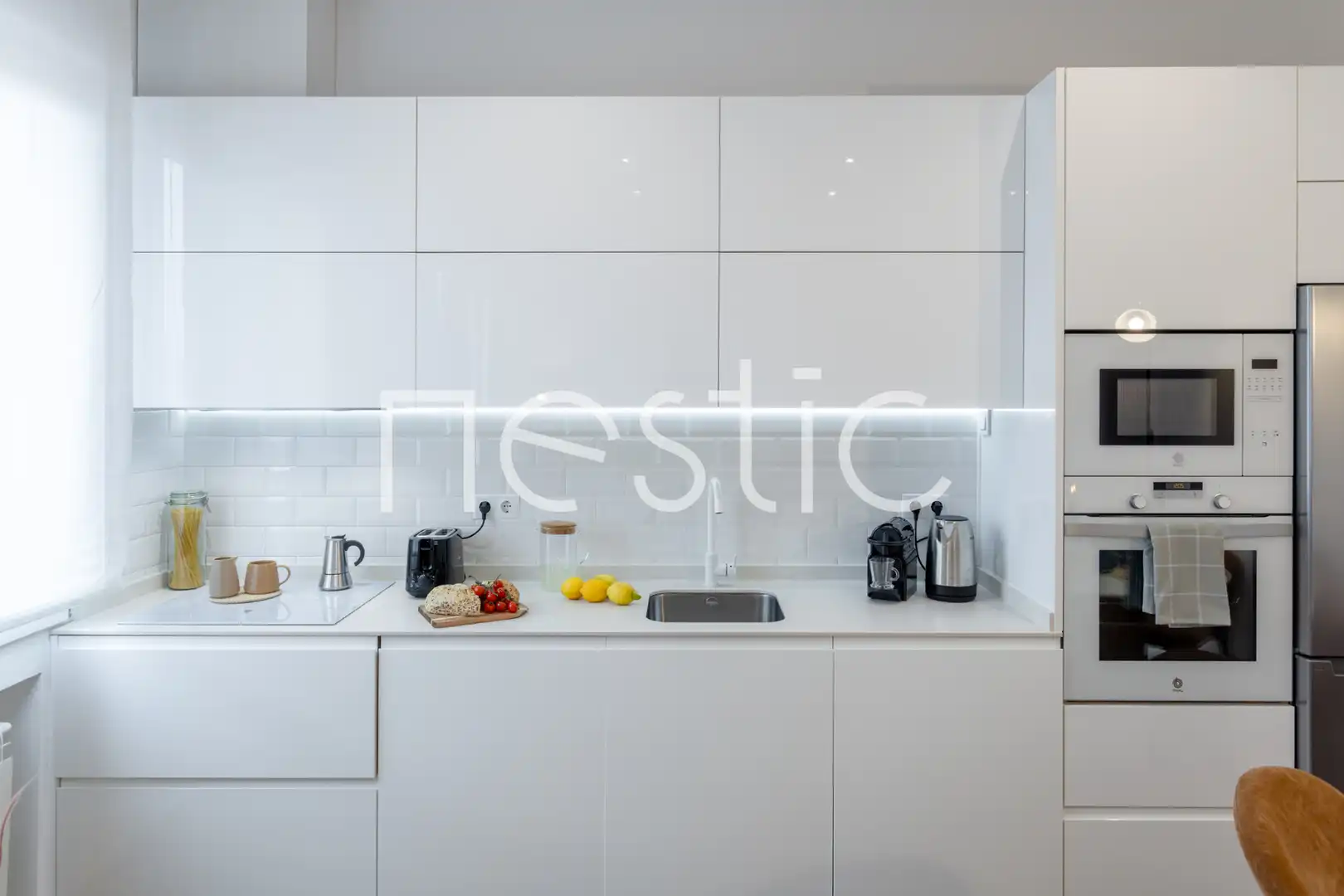 Cocina de Apartamento de alquiler en Madrid con Aire acondicionado, Calefacción y Amueblado